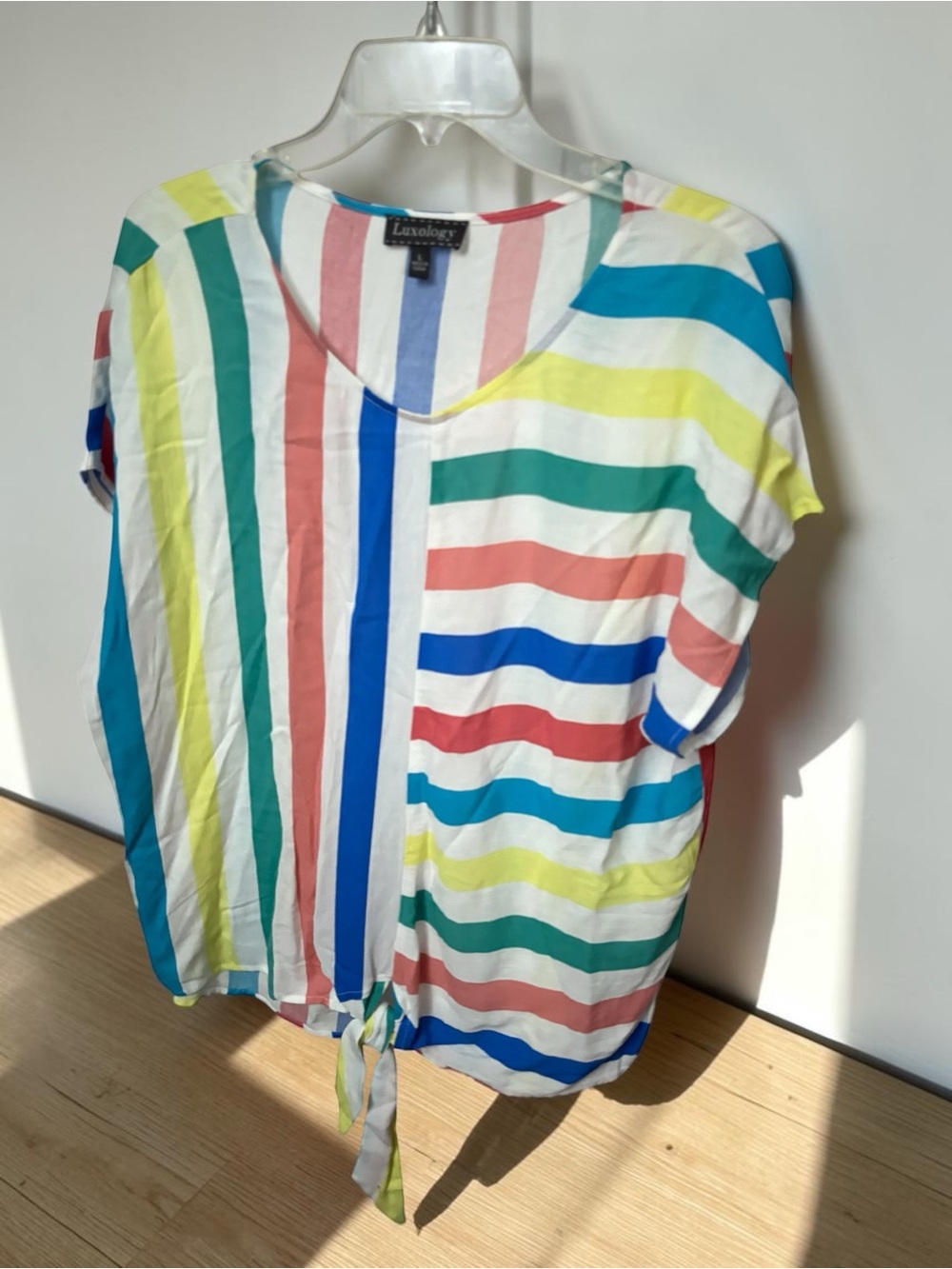 Luxology Women’s Multicolor Striped Tie Front Blouse Short Sleeve